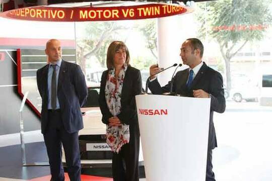 2014/12/04/md/222_nissan_estrena_sede.jpg