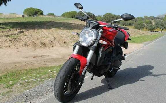 2014/12/22/md/994_ducati_monster_821.jpg