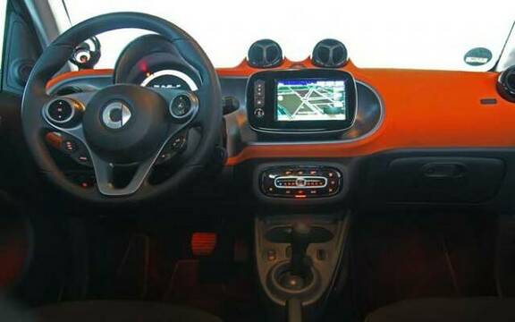 2015/01/16/md/1502_smart_fortwo.jpg