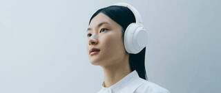 Sony WH-1000XM4 Silent White