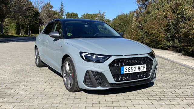 2023/03/05/md/39810_4-audi-a1-competition.jpg
