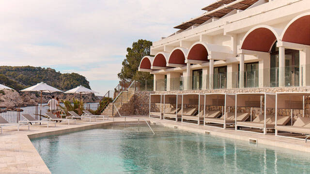 2024/07/01/md/44724_2-hotel-cala_san_miguel.jpg