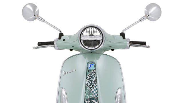 2024/07/11/md/44857_4-vespa-primevera-batik.jpg