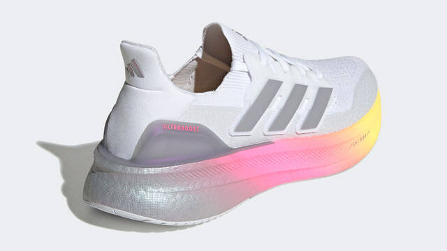 2024/07/21/md/45011_8-adidas-ultraboost-5.jpg