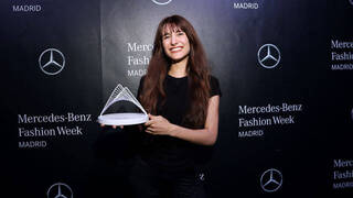 Alejandre gana el Mercedes-Benz Fashion Talent