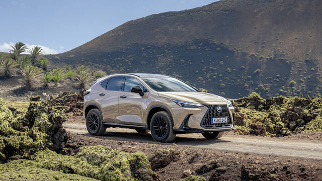 2024/10/21/md/46111_1-lexus-nx-350h-overtrail.jpg