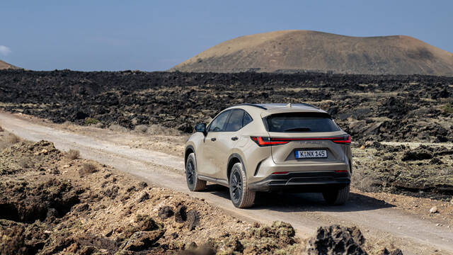 2024/10/21/md/46112_2-lexus-nx-350h-overtrail.jpg