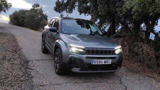 Jeep Avenger Altitude e-Hybrid